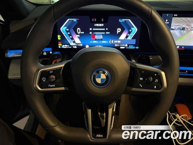 BMW 5 Series 2025 — ფოტო 9/14