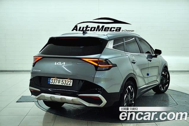 Kia Sportage 2022 — Фото 4/20