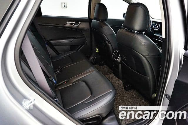 Kia Sportage 2022 — Фото 17/20