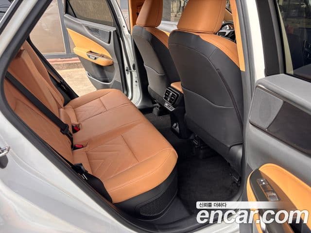Lexus NX350h 2024 — ფოტო 14/19