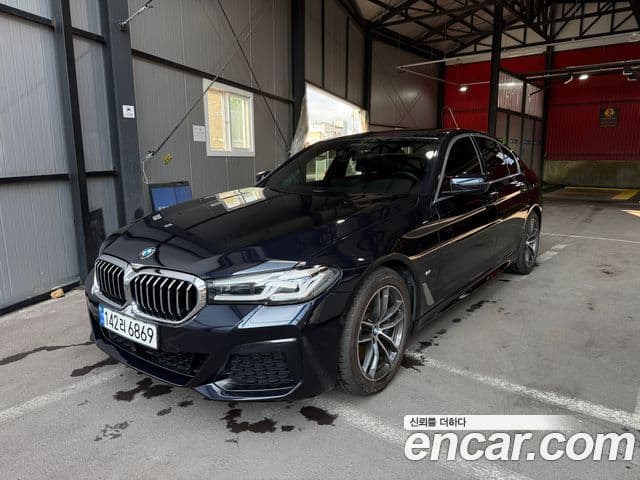 BMW 5 Series 2023 — ფოტო 1/16