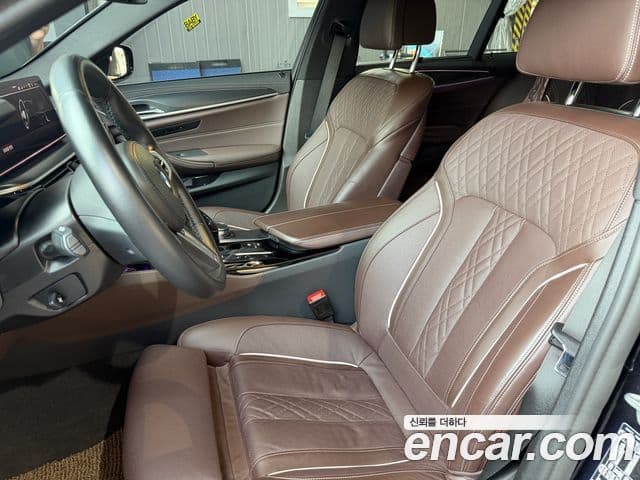 BMW 5 Series 2023 — ფოტო 6/16