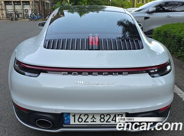 Porsche 911 2021 — ფოტო 4/15