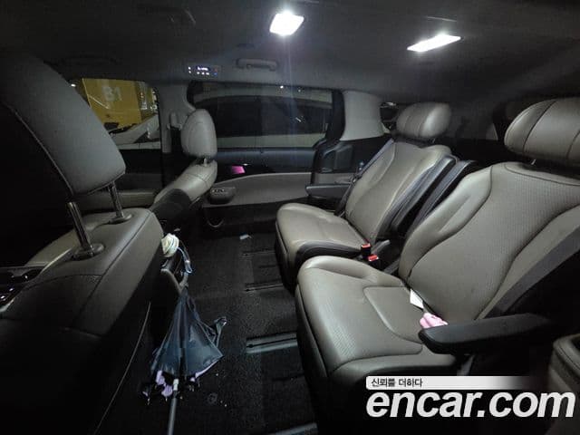 Kia Carnival 2025 — Şəkil 11/15