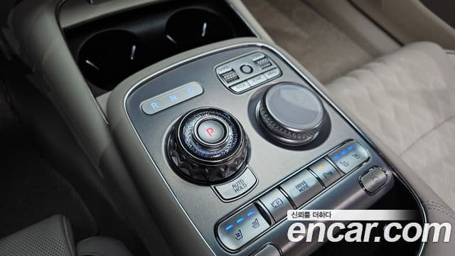 Genesis G90 2022 — ფოტო 7/20