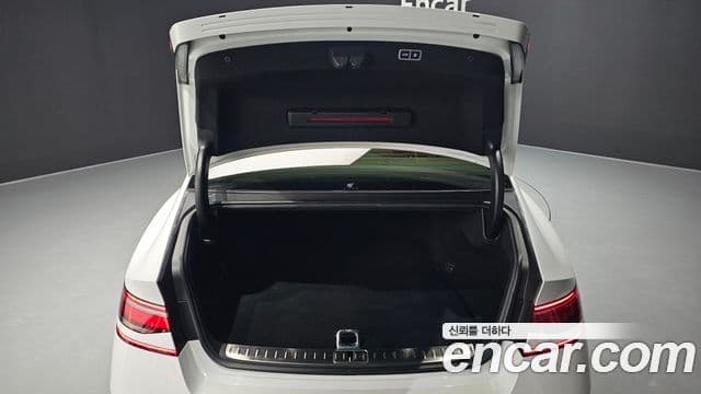 Genesis G90 2022 — ფოტო 20/20