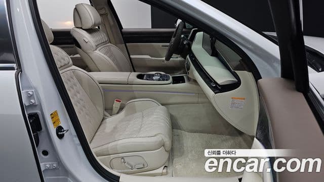 Genesis G90 2022 — Photo 14/49