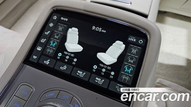 Genesis G90 2022 — Photo 43/49