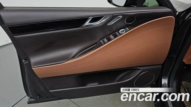 Genesis G80 2022 — Photo 2/30