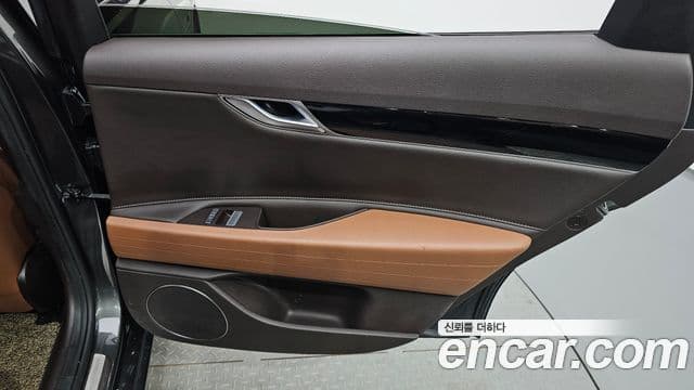 Genesis G80 2022 — Photo 14/30