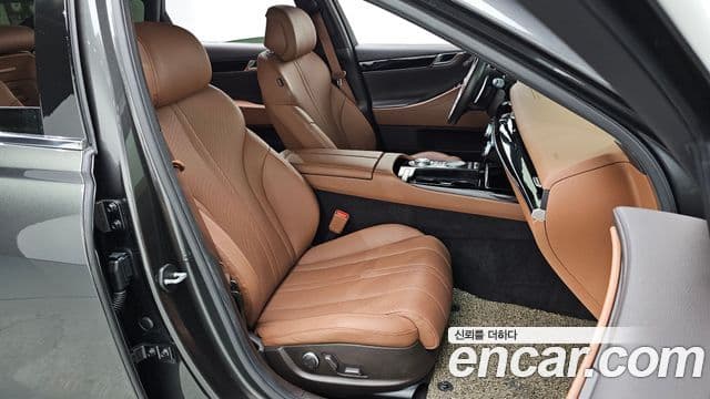 Genesis G80 2022 — Photo 27/30