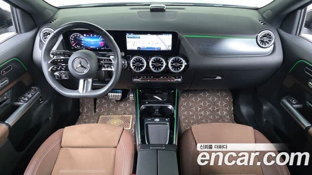 Mercedes-Benz GLA-Class 2024 — ფოტო 6/20