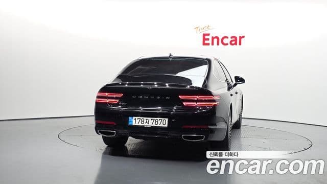 Genesis Electrified G80 2022 — ფოტო 4/20