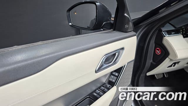 Land Rover Range Rover Velar 2019 — Photo 4/39