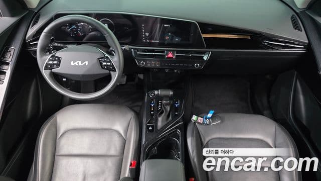 Kia Niro 2022 — ფოტო 7/20