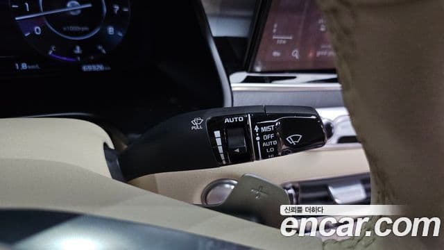 Kia The K9 2022 — Photo 28/35
