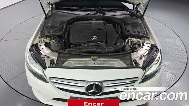Mercedes-Benz C-Class 2020 — ფოტო 6/20