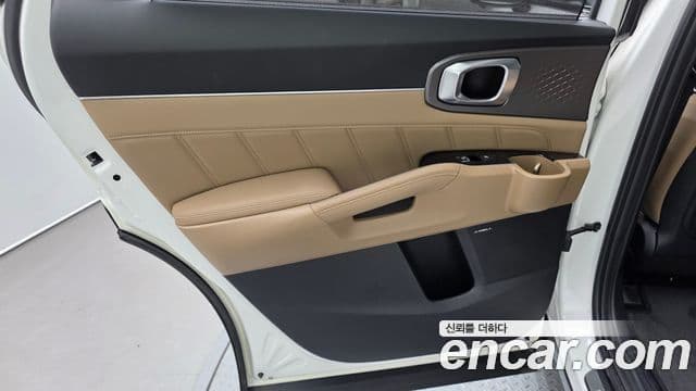 Kia Sorento 2024 — Photo 31/34
