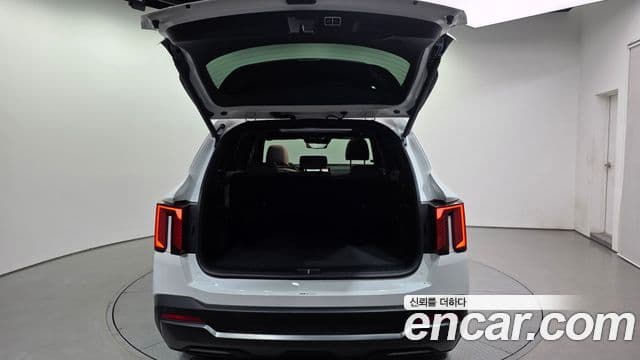 Kia Sorento 2024 — Photo 8/34