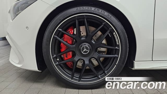 Mercedes-Benz CLA-Class 2025 — Фото 17/20
