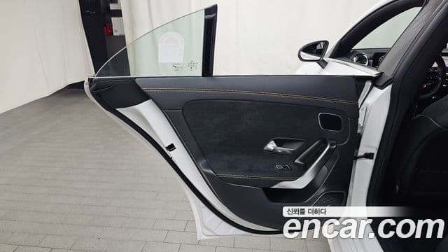 Mercedes-Benz CLA-Class 2025 — Photo 29/30