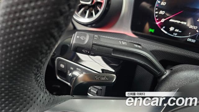 Mercedes-Benz CLA-Class 2025 — Photo 9/30