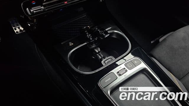 Mercedes-Benz CLA-Class 2025 — Photo 19/30