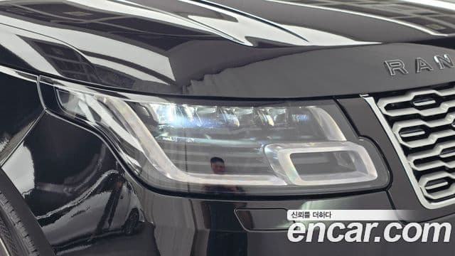 Land Rover Range Rover 2019 — Photo 19/38