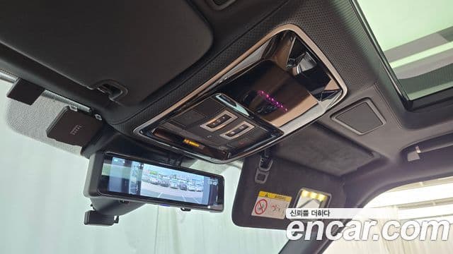 Land Rover Range Rover 2019 — Photo 29/38
