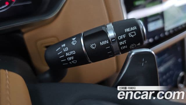 Land Rover Range Rover 2019 — Photo 17/38
