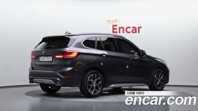BMW X1 2021 — Şəkil 2/20