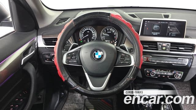 BMW X1 2021 — Şəkil 13/20