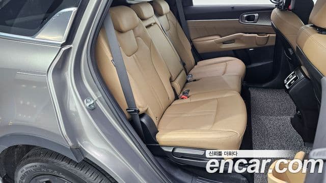 Kia Sorento 2024 — Şəkil 27/33