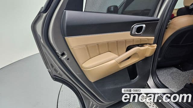 Kia Sorento 2024 — Şəkil 15/33