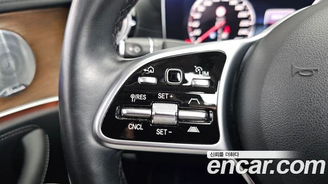 Mercedes-Benz E-Class 2020 — Фото 13/20