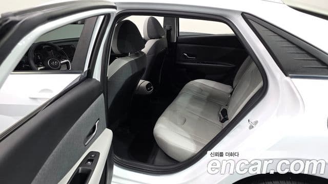 Hyundai Avante 2022 — ფოტო 12/20