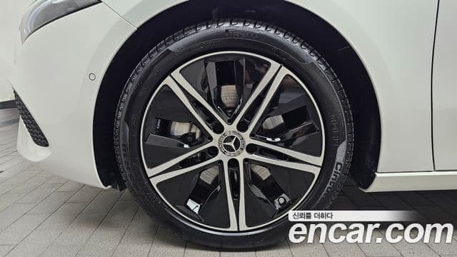 Mercedes-Benz A-Class 2025 — ფოტო 5/20