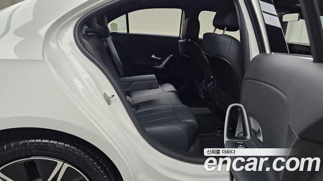 Mercedes-Benz A-Class 2025 — ფოტო 11/20