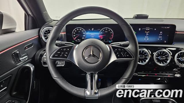 Mercedes-Benz A-Class 2025 — ფოტო 13/20