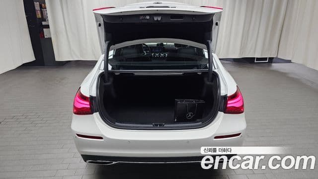 Mercedes-Benz A-Class 2025 — ფოტო 15/20