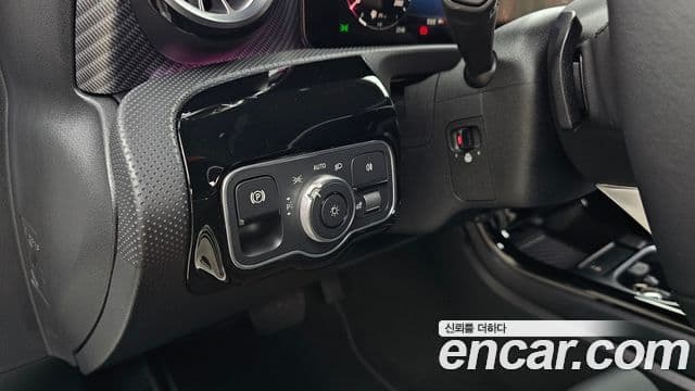 Mercedes-Benz A-Class 2025 — ფოტო 19/20