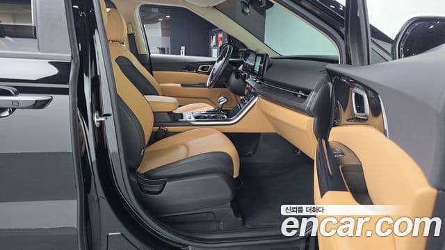 Kia Carnival 2023 — Şəkil 11/20
