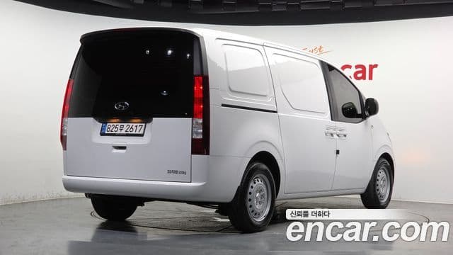 Hyundai Staria 2022 — Şəkil 2/20