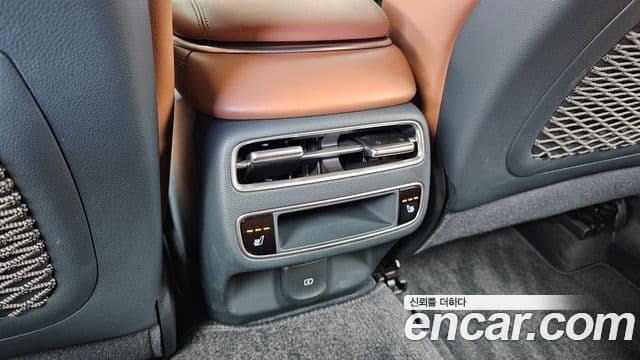 Genesis GV70 2024 — Şəkil 18/20