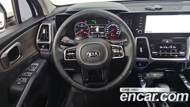 Kia Sorento 2021 — Фото 13/20