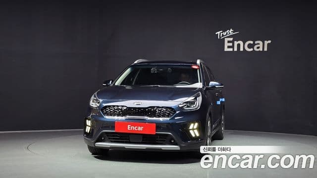 Kia Niro 2021 — ფოტო 3/20