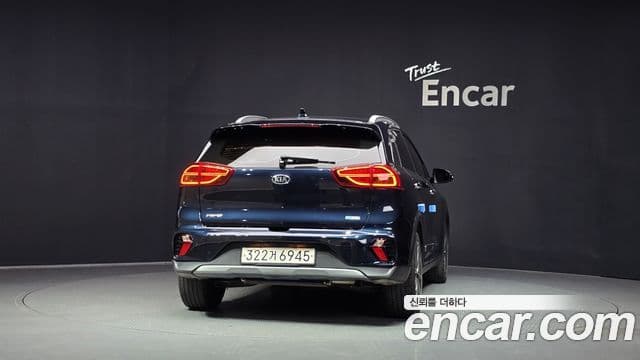 Kia Niro 2021 — ფოტო 4/20