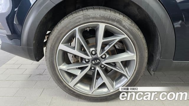 Kia Niro 2021 — ფოტო 5/20