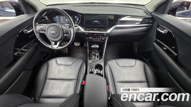 Kia Niro 2021 — ფოტო 7/20