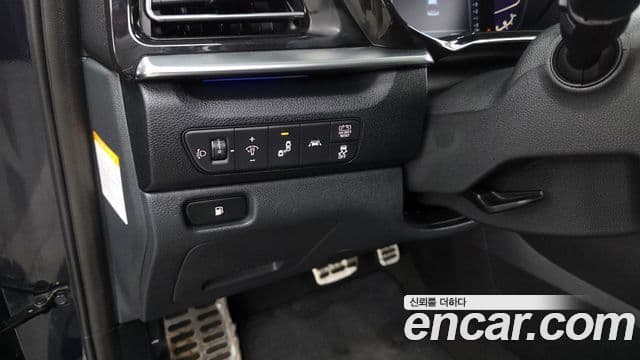 Kia Niro 2021 — ფოტო 18/20
